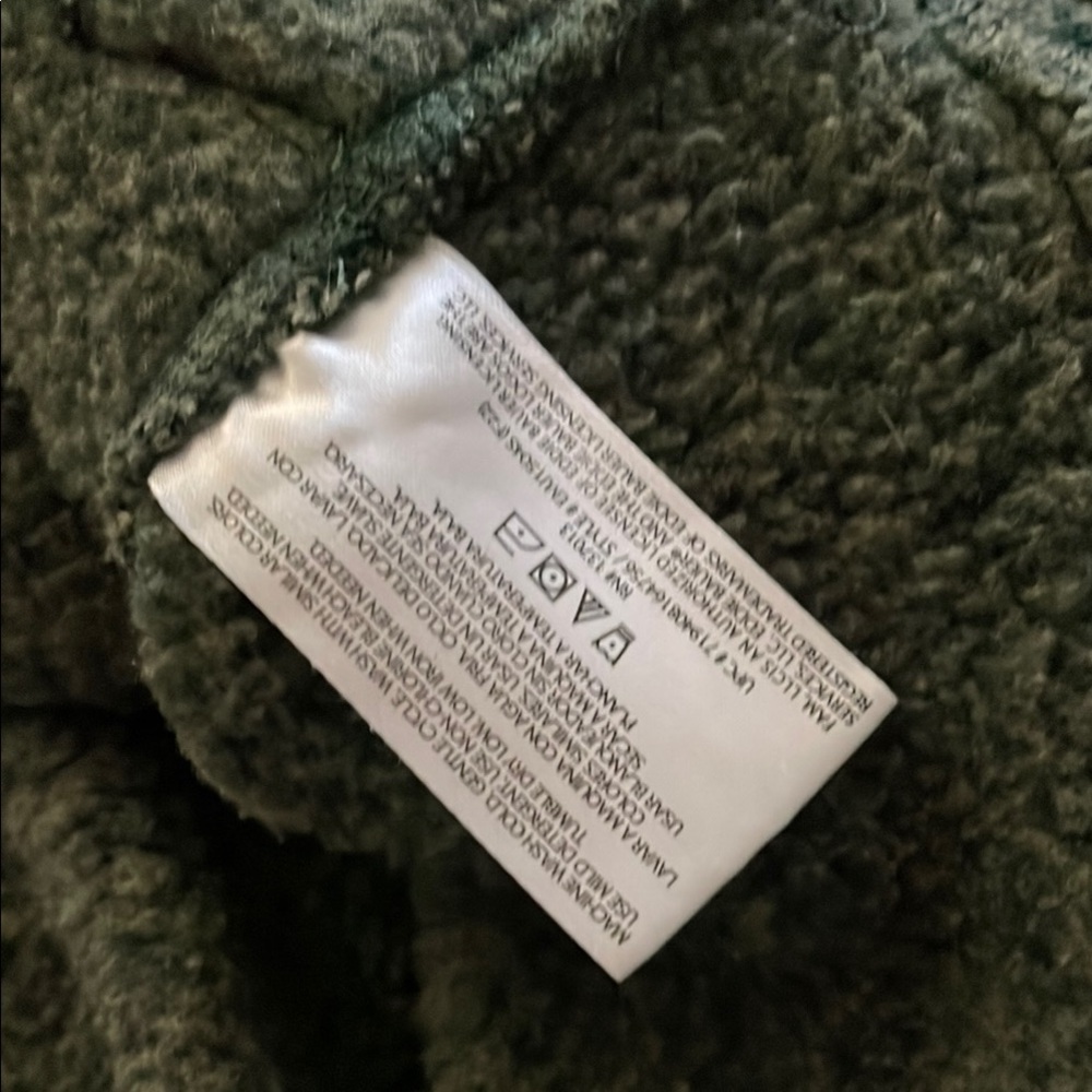 Eddie Bauer Men's Green 1/4 zip Sweater - Picture 5 of 8